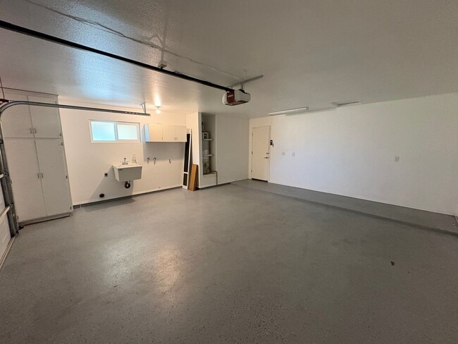 Photo - Beautiful Home with solar Rent Ready!