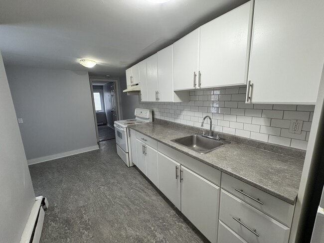 Building Photo - 120-120 Pitt St Unit 120-1