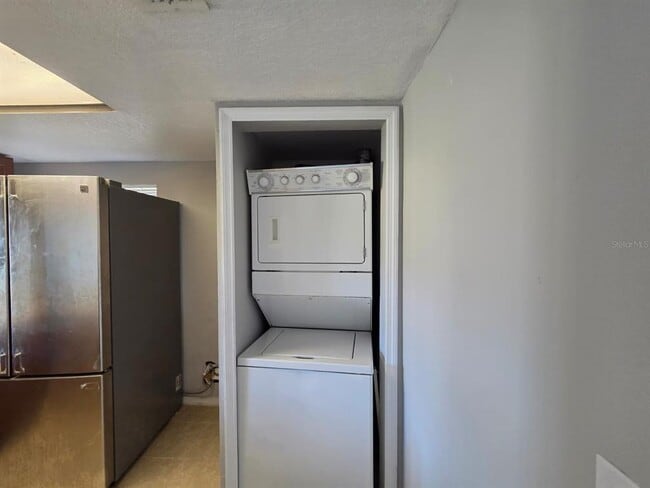 Photo - 475 Caribbean Dr