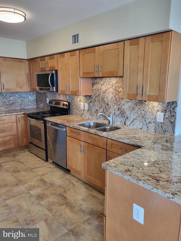 Photo - 1300 Crystal Dr Apartment Unit 1404S