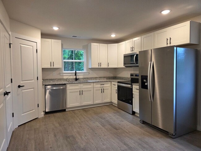106 10th Ave SE