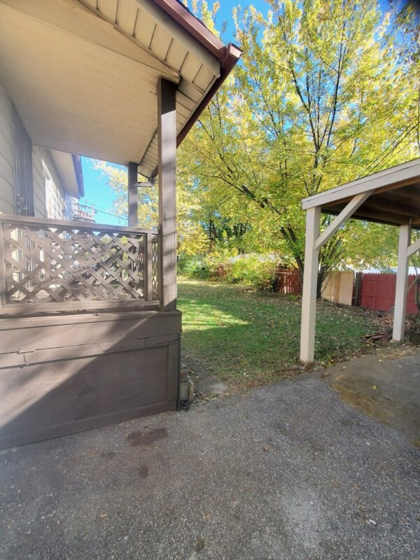 Photo - 11806 Farringdon Ave