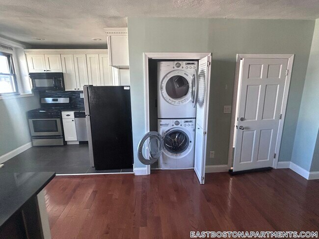 Photo - 349 Sumner St Unit 3