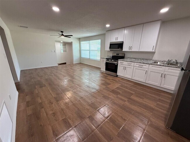 Photo - 1207 30th Ave E