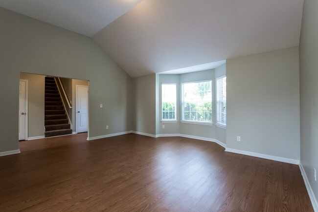 Photo - 153 Bellington Dr