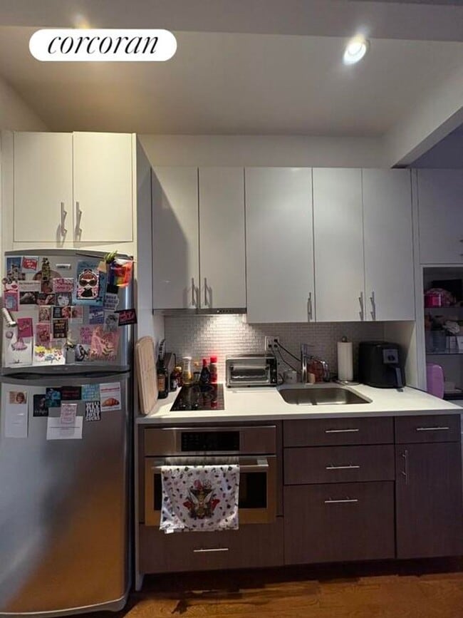 Photo - 212 W 91st St