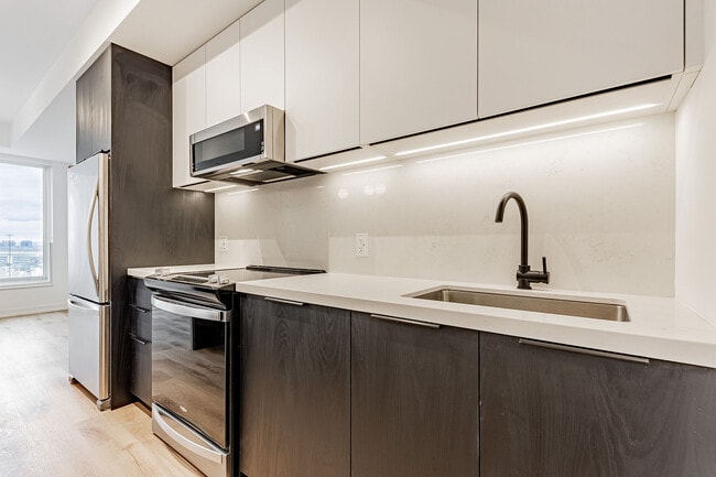 Photo - 5 York Garden Wy