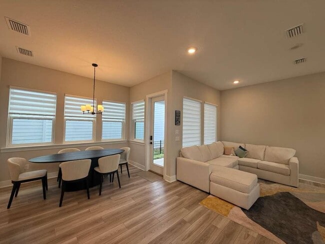 Photo - 11023 Cosmic Wy