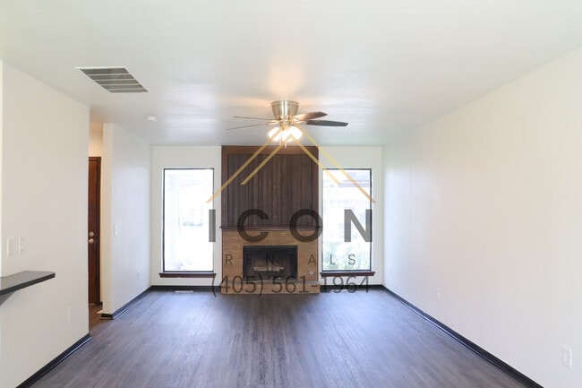 Photo - 3820 Southwind Ct