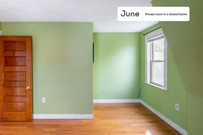 Photo - Room in Shared 6 bed/1.5 bath home Unit C