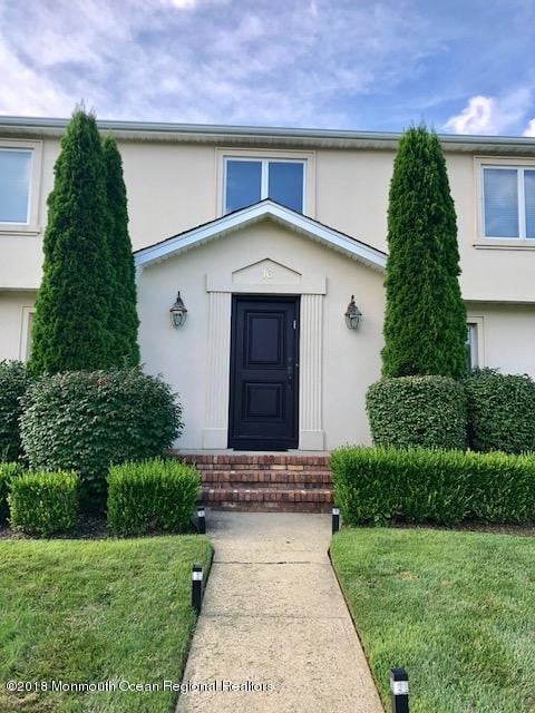 16 Bridle Dr