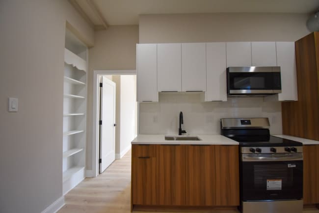 Photo - 1030 N 48th St Unit D-2B