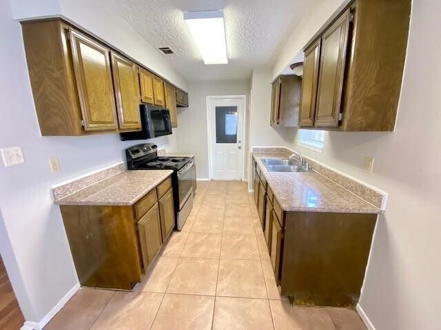 Photo - 5502 Maplegate Dr