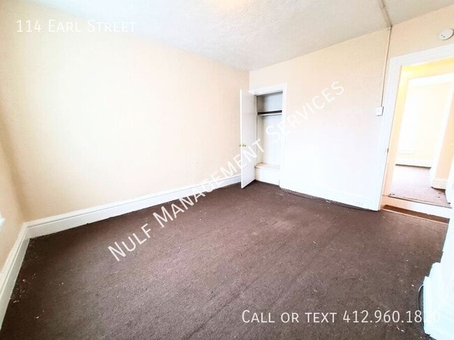 Photo - 114 Earl St