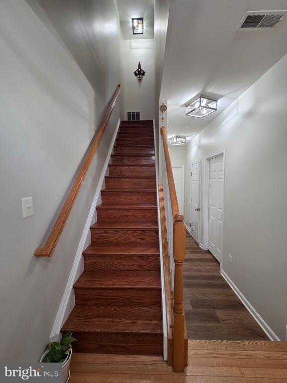 Photo - 42837 Sykes Terrace