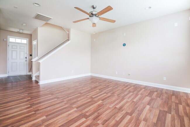 Photo - 172 Cinder Cross Way