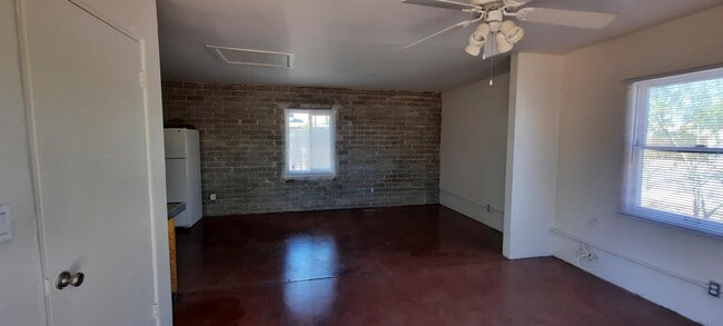 Photo - 1401 E Hubbell St