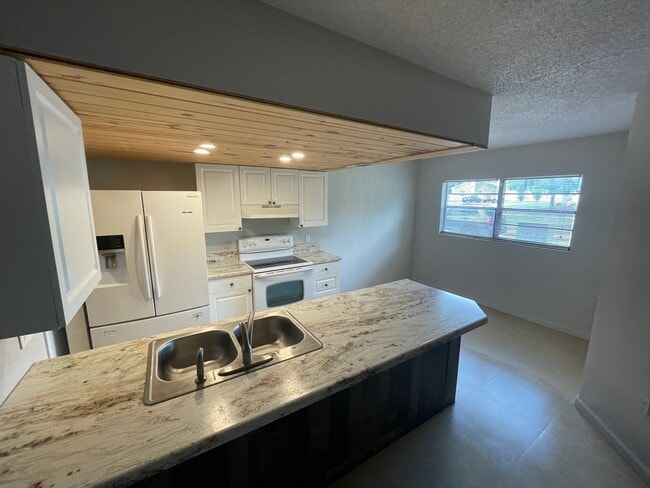 Photo - 2/1 in New Port Richey