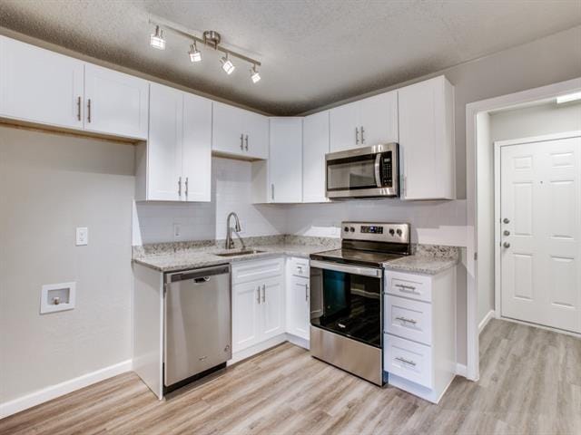 Photo - 5731 Shadydell Dr
