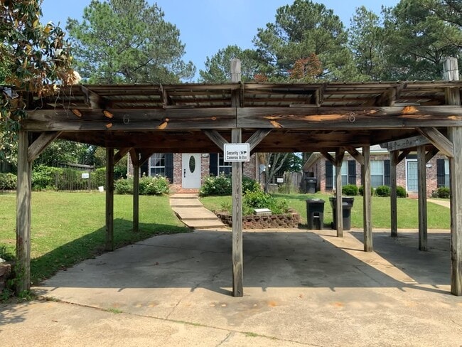 29 Hillcrest Dr