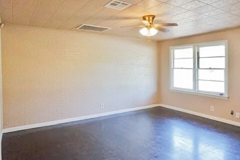 Photo - 4425 Harding Dr