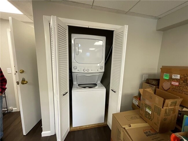 Photo - 141 Edaville Ct