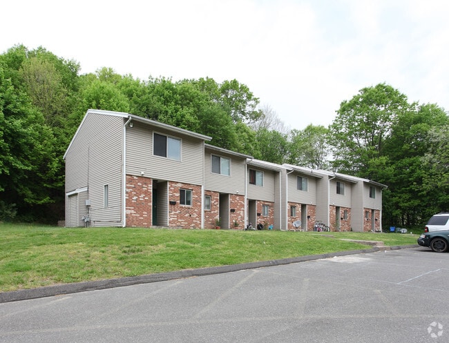 Breenbriar Hill Apartments