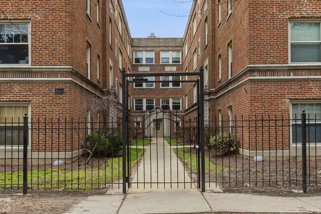 Photo - 7318 N Honore St Unit 403