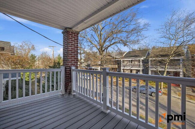 Photo - 703 W 29th St Unit 4