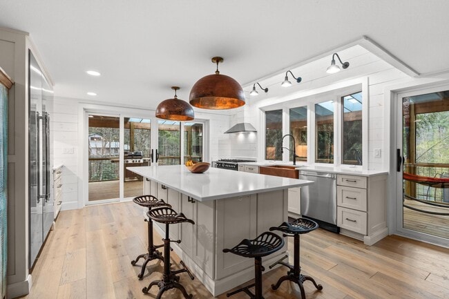 Photo - 85 Hillcrest Dr