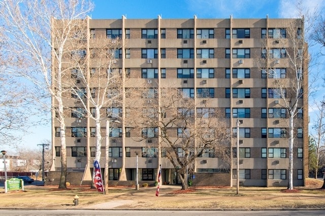 The Regency at Saint Louis