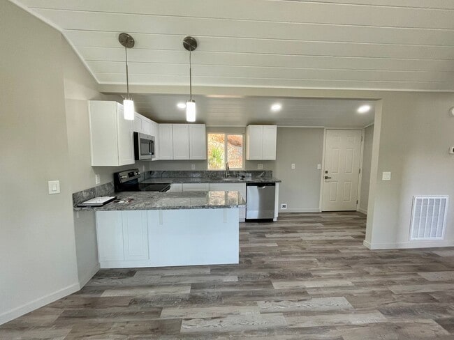Photo - 12909 La Barr Mdws Rd