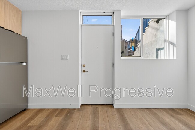 Photo - 11113-11151 51 St NW