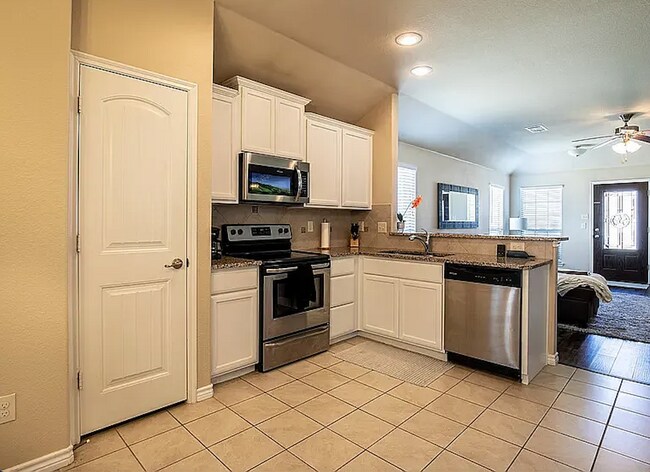 Photo - Room in House on Deadwood Ln