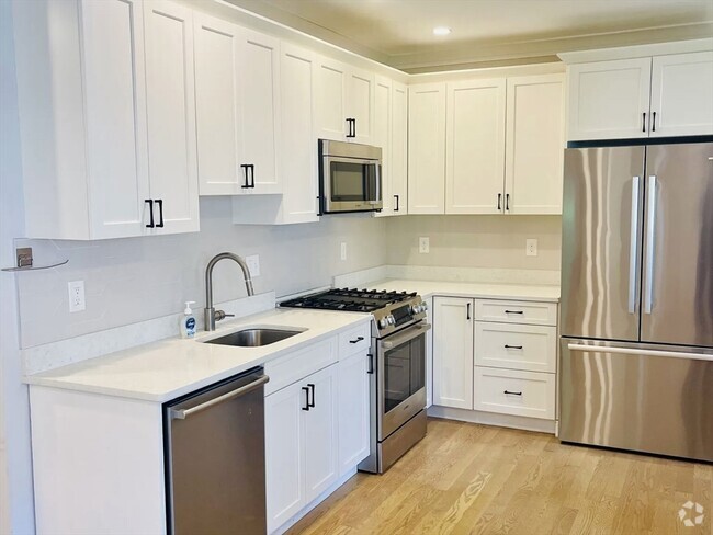 Building Photo - 46 Ridgemont St Unit 1 Rental