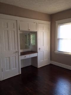 Photo - 305 First St