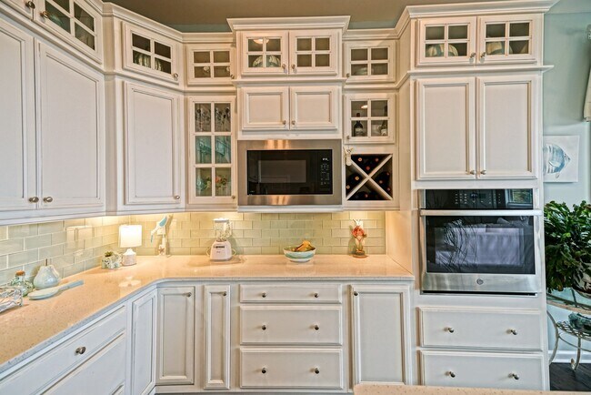 Photo - Beautiful home in Peninsula Lakes