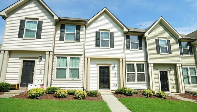 Photo - 2212 Sunny Cove Dr Townhome