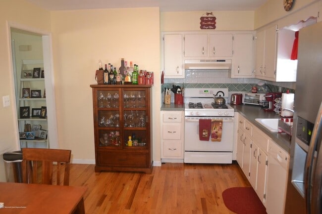 2217 Wilson Rd
