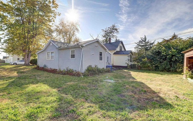 Photo - Charming 2-Bedroom Rental in Clinton IA