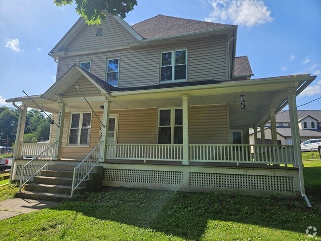 Building Photo - 4 Bedroom Home in Warriors Mark