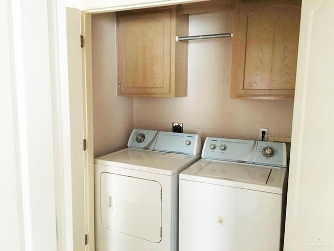 Photo - 621 S Pebble Creek Unit 2