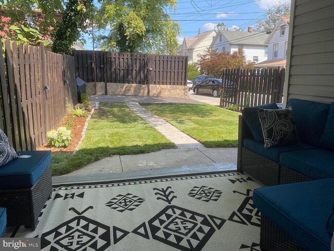 Photo - 2912 Grindon Ave