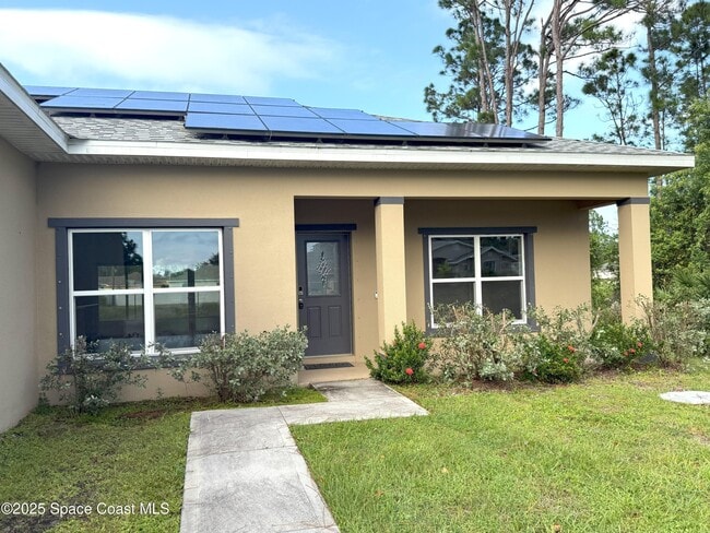 Photo - 239 Brickell St SE