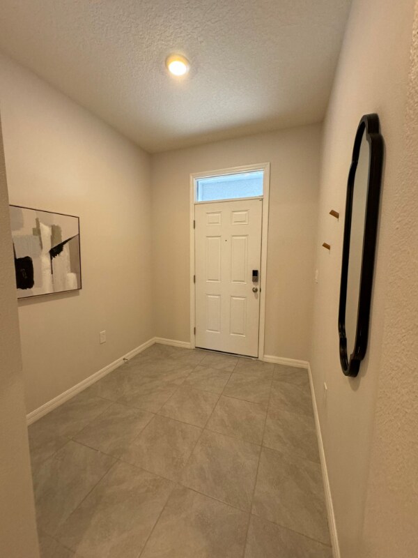 Photo - 33102 Major Oak Dr