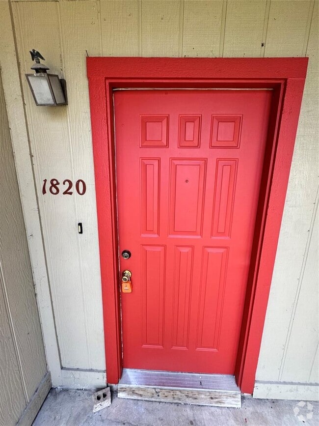 Building Photo - 1816 Rawhide Loop Rental