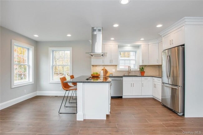 Photo - 237 Tomahawk St