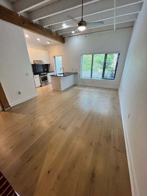 Building Photo - 418 N 25th St Unit 230