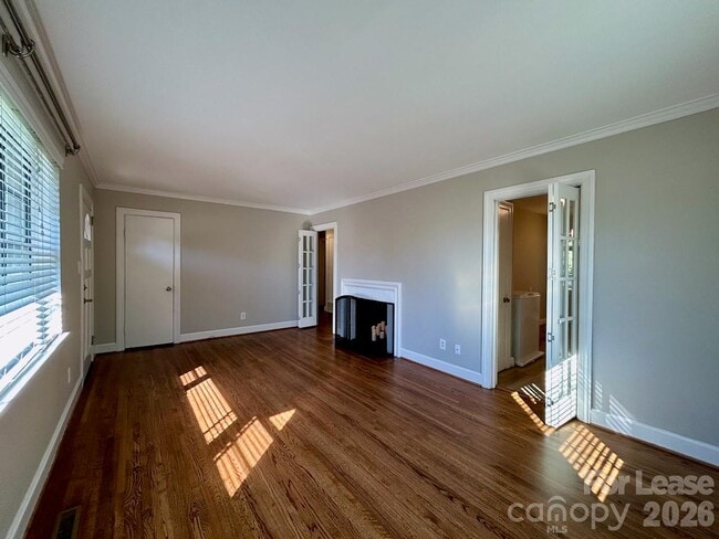 Photo - 4805 Gilmore Dr