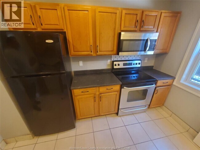 Photo - 679 Piche St